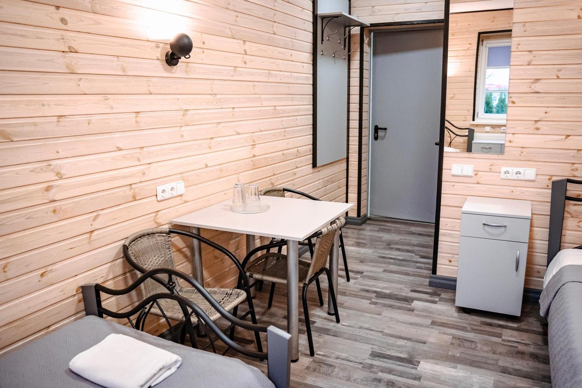 Hotel Pas Katina Паневежис Екстер'єр фото